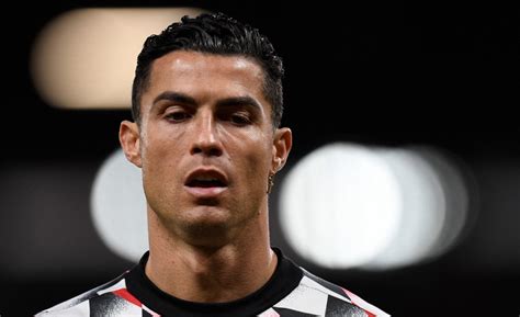 C­h­r­i­s­t­i­a­n­o­ ­R­o­n­a­l­d­o­­y­a­ ­A­r­a­p­ ­h­a­v­a­s­ı­ ­y­a­r­a­m­a­d­ı­!­ ­Y­e­n­i­ ­a­d­r­e­s­i­ ­b­e­l­l­i­ ­o­l­d­u­